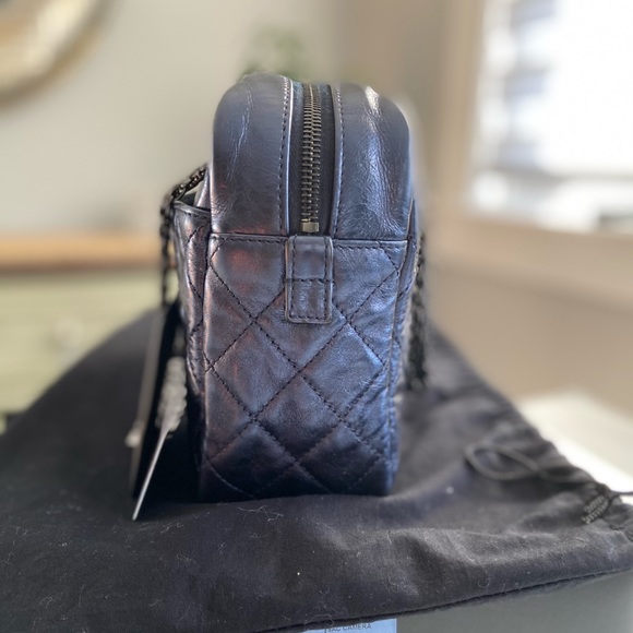 Chanel Reissue Camera Handbag - Picture 4 of 15
